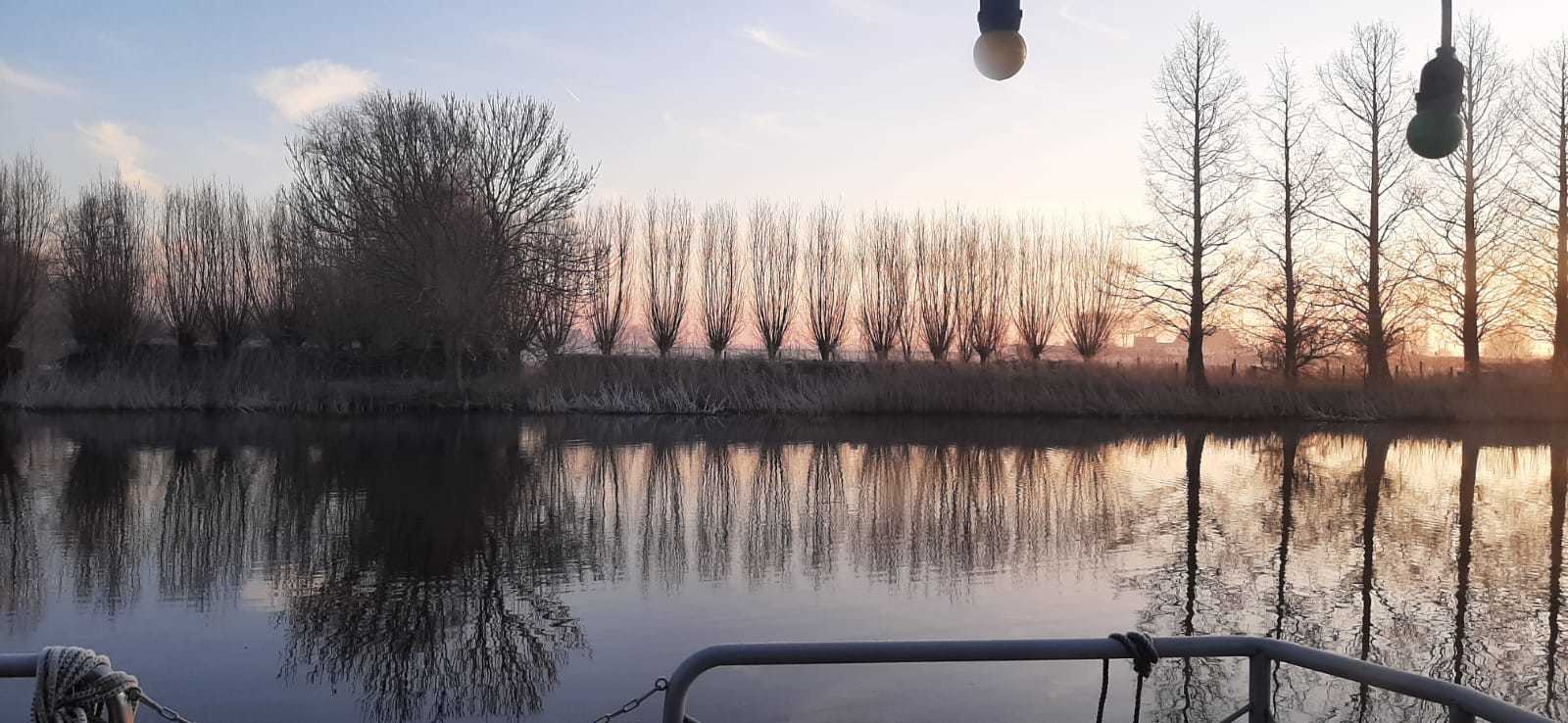 Campi 400 Per Direct Irnsum Ligplaats (Houseboat)