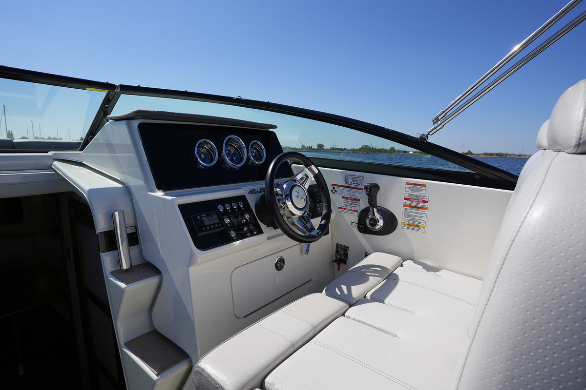 Sea Ray Sundancer 265