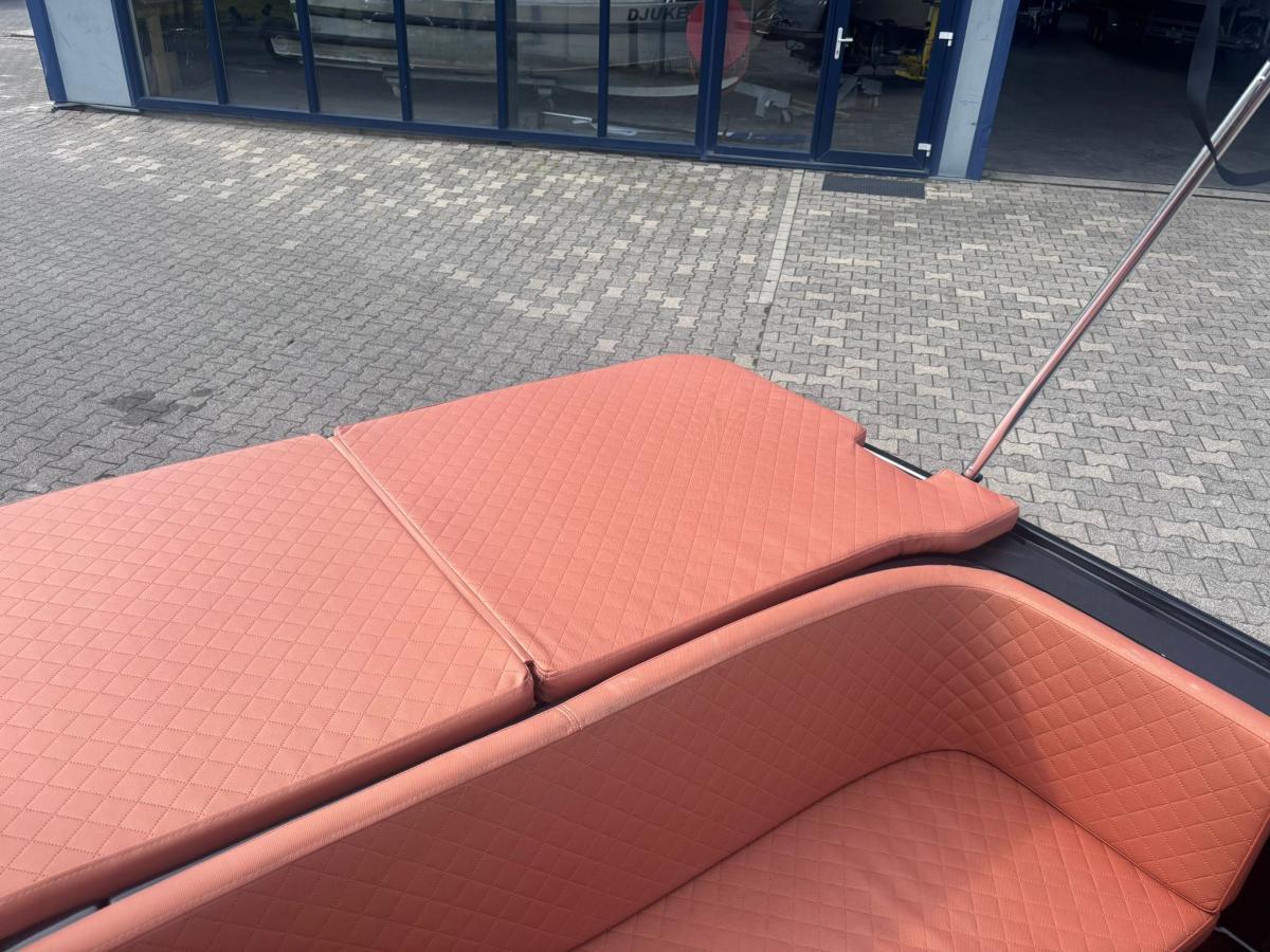 Maassloep 590 Tender