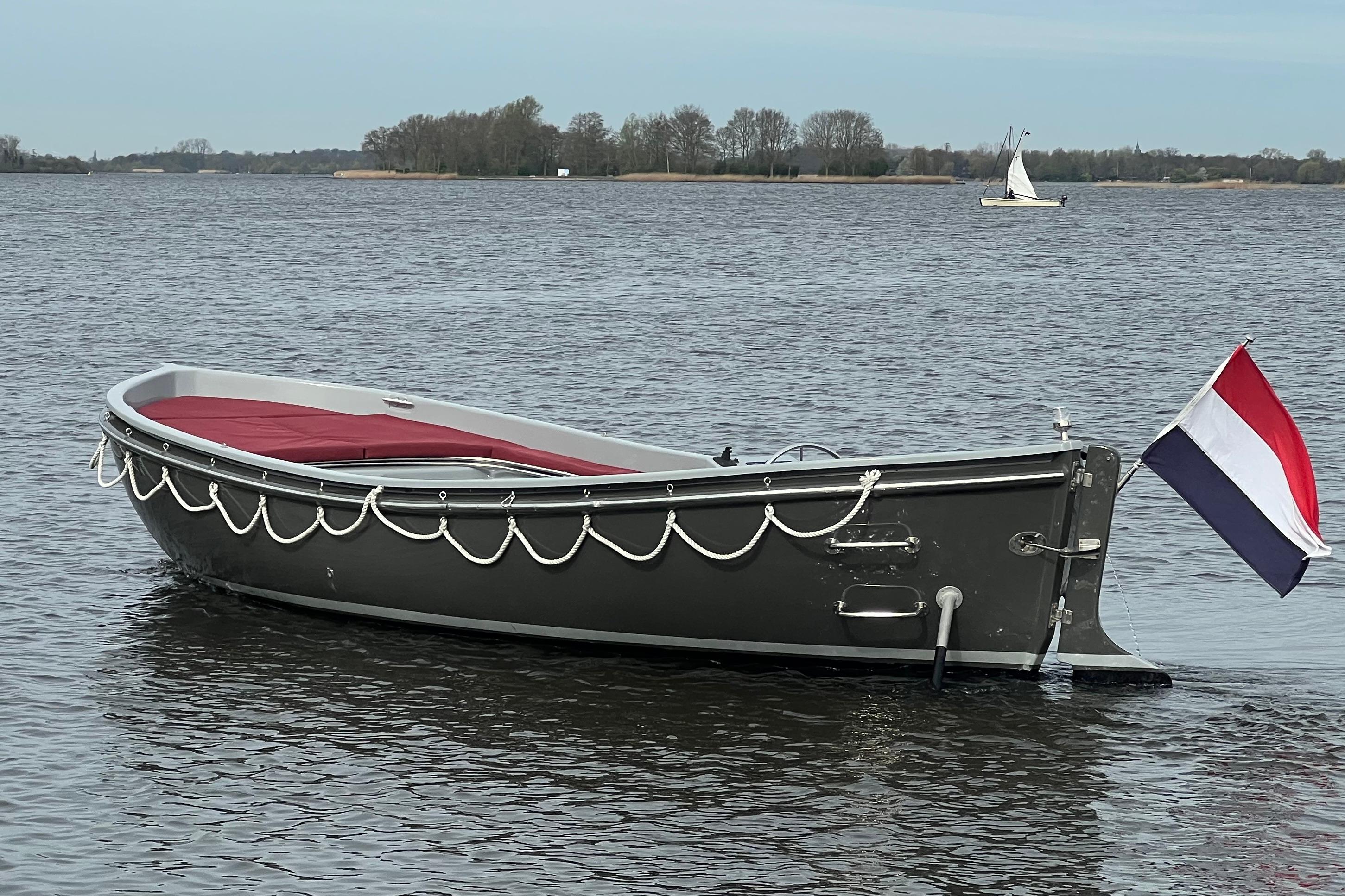 Seafury 730