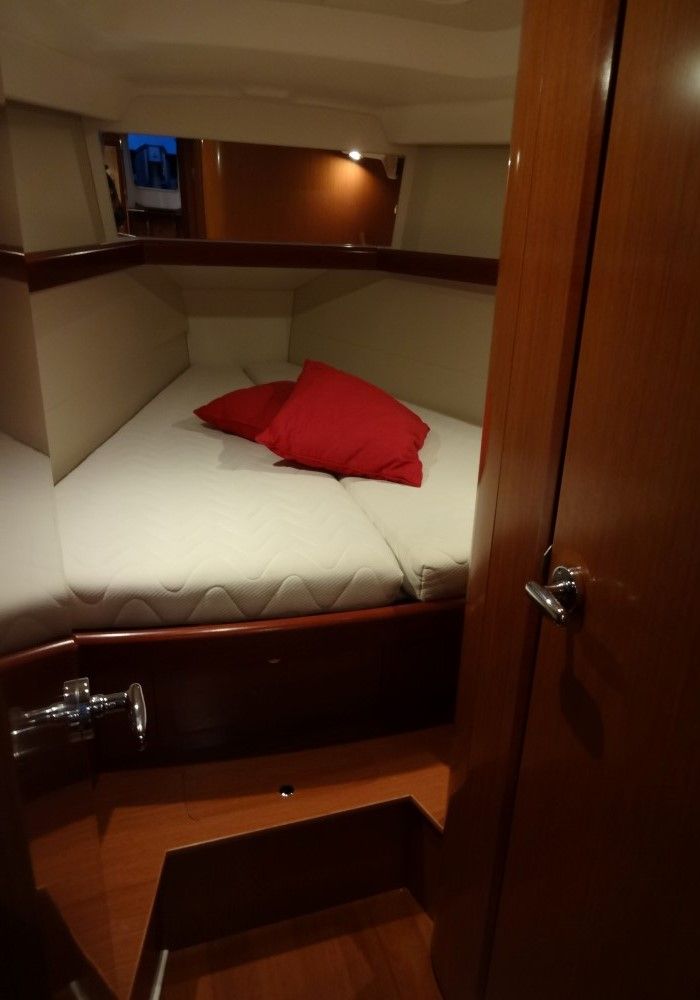 Beneteau Oceanis 40
