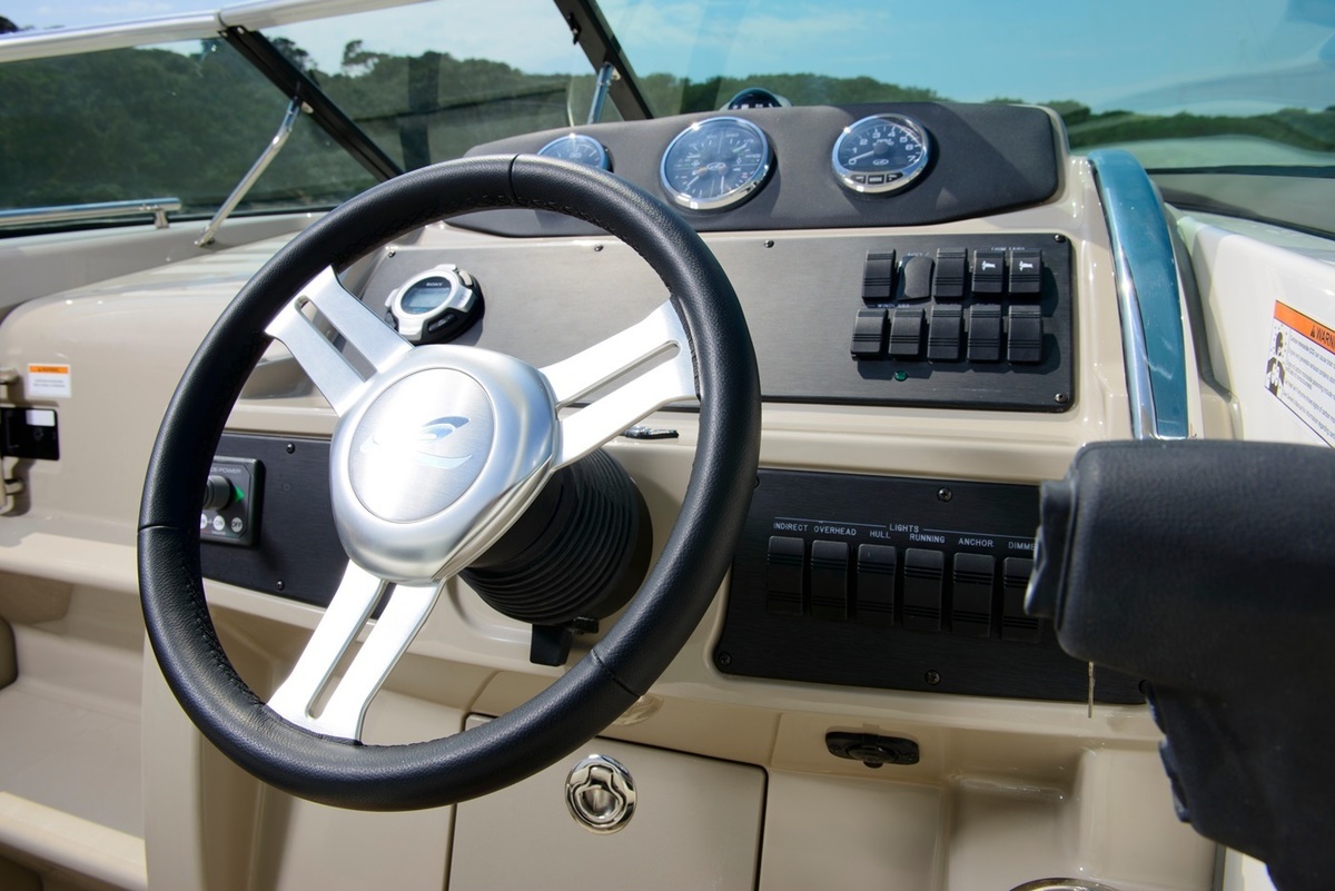 Sea Ray Sundancer 265