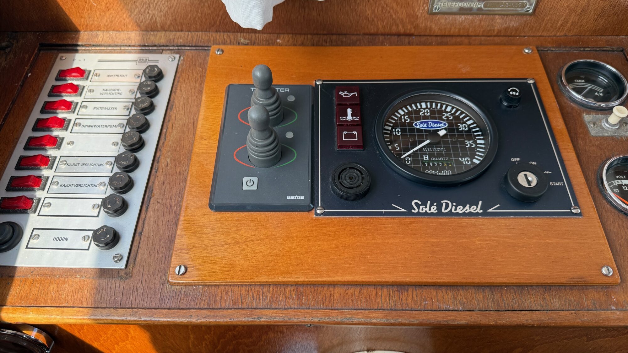 Amulet Vlet 10.00 OK AK