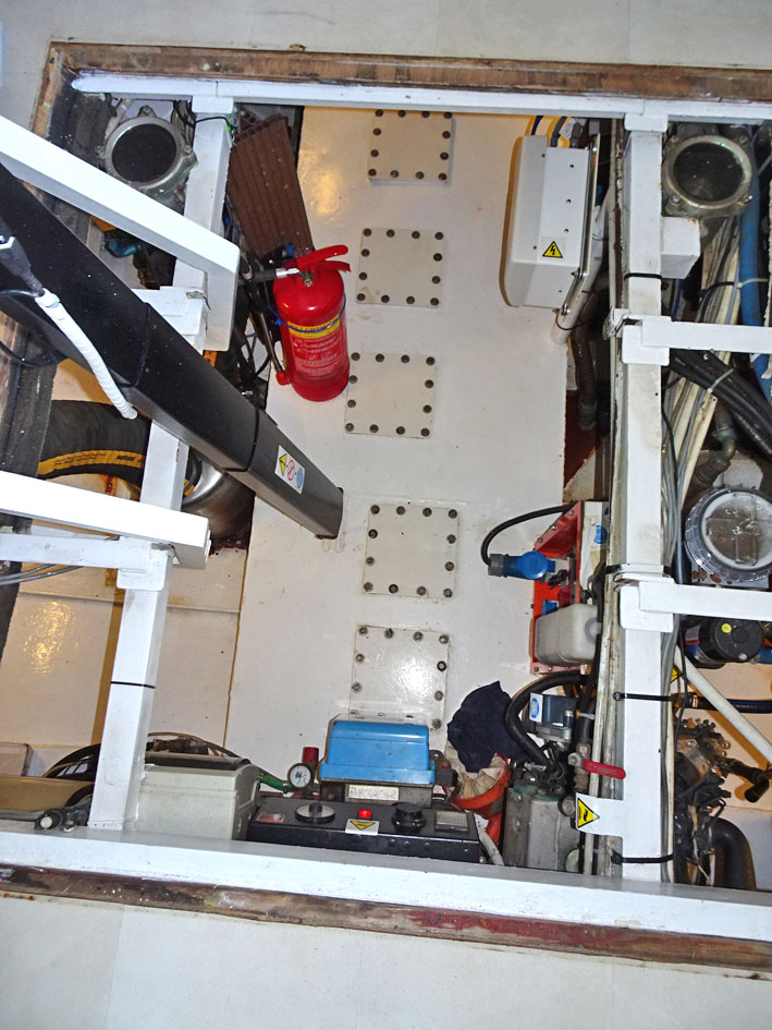 Trawlerjacht 48, zeegaand