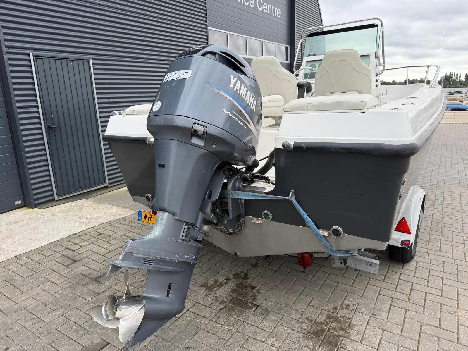 Robalo 1820 Center Console
