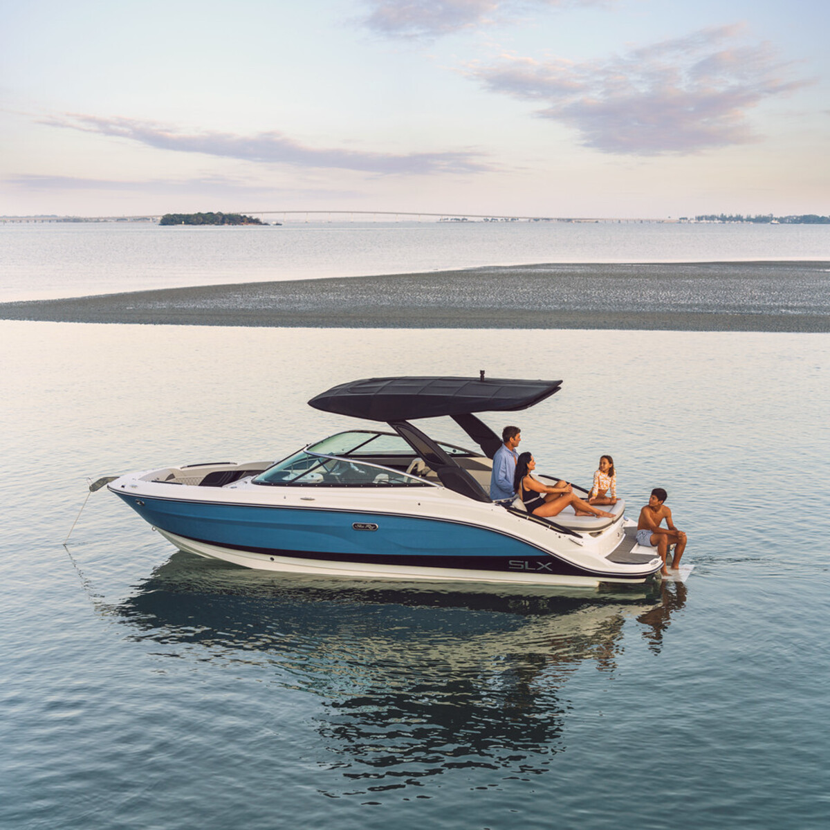 Sea Ray SLX 260 MY2025