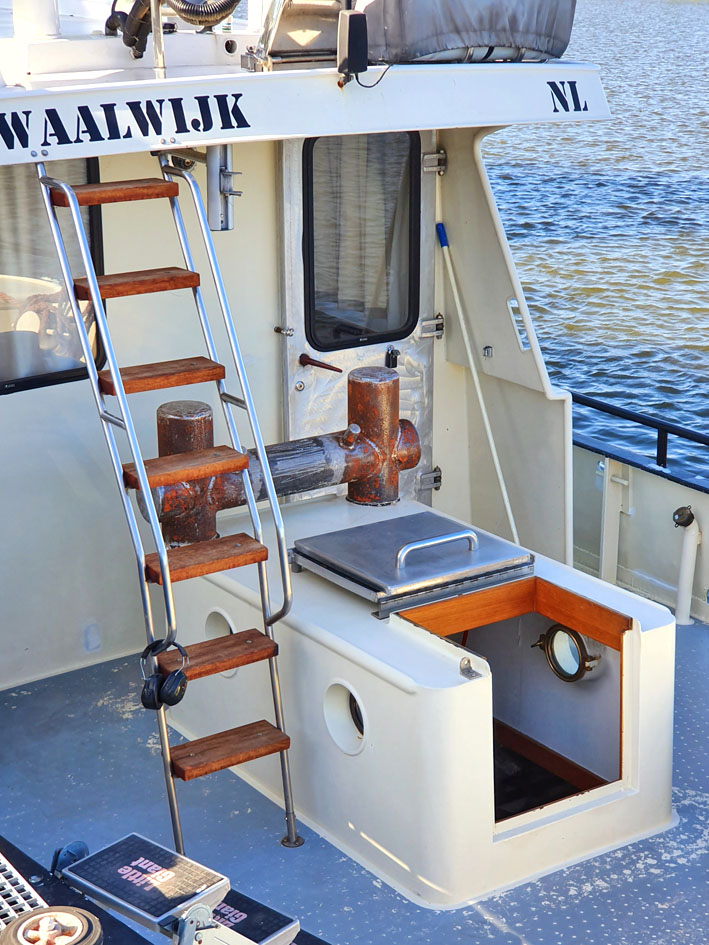 ex Patrouille vaartuig / Varend Woonschip 18.26 met UBC