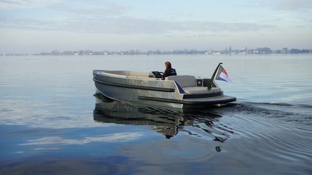 Van Vossen 650 Plugin-E-Tender ZONDAGS GEOPEND