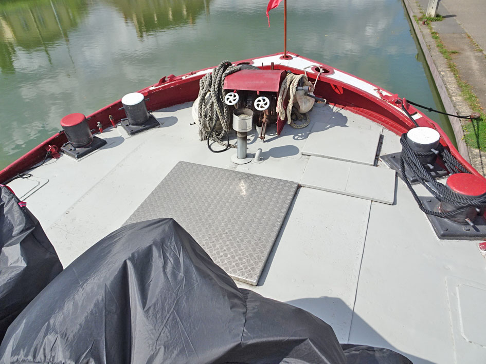 Spits Varend Woonschip 30.53 met UBC