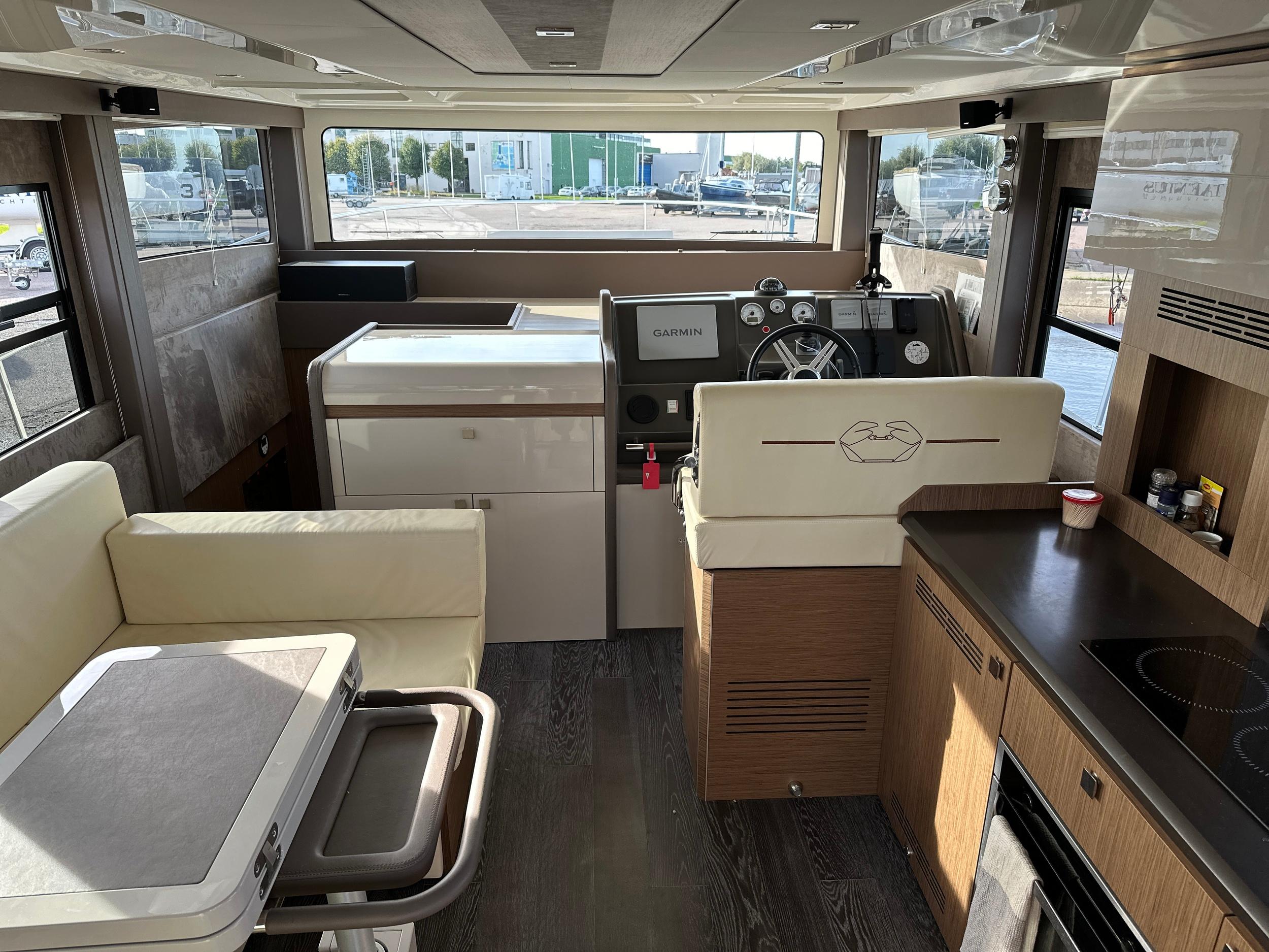 Cranchi T43 Eco Trawler Long Distance