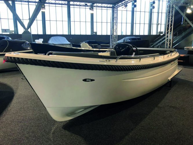 Primeur 615 tender DE GROOTSTE SLOEPENSHOWROOM VAN NEDERLAND