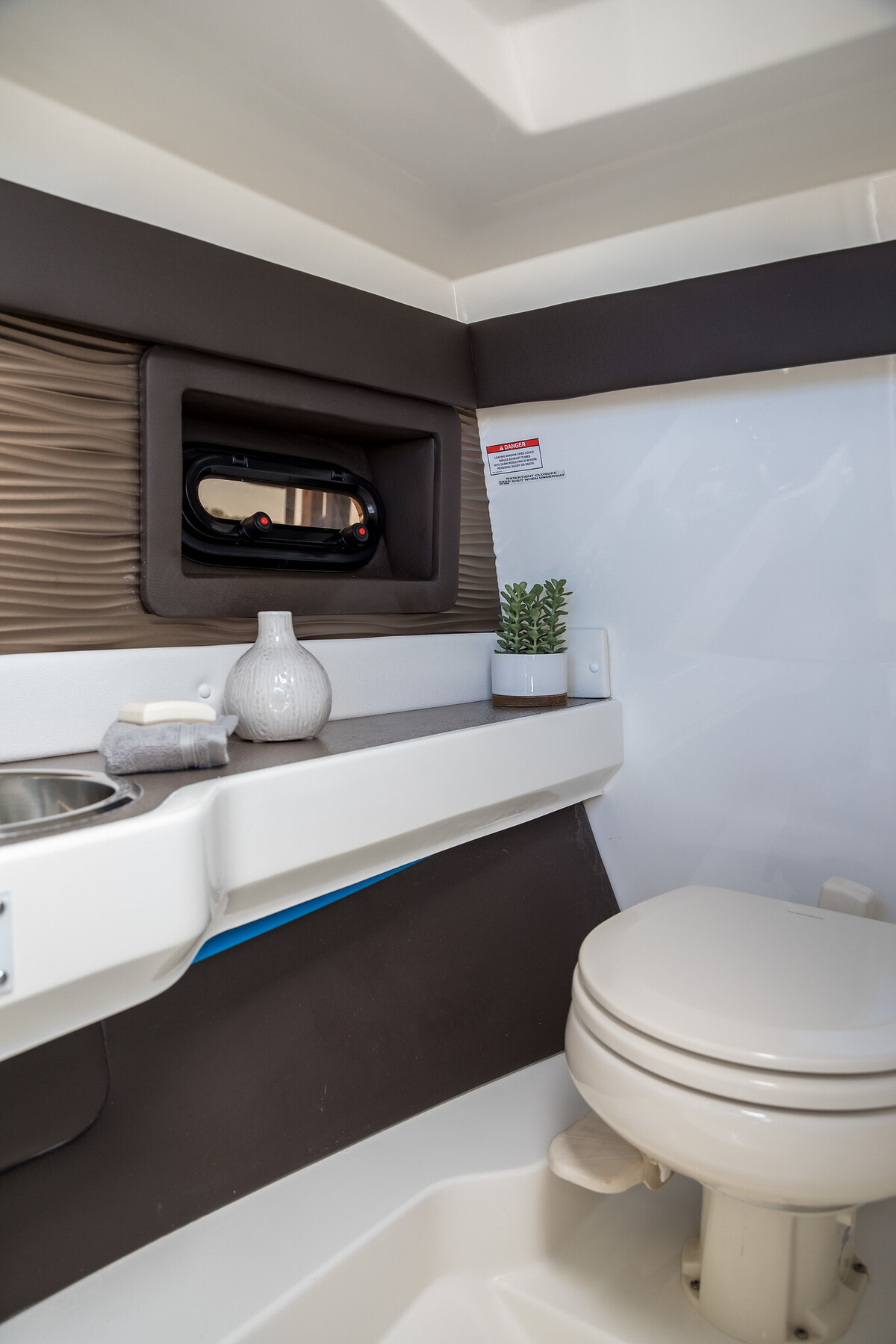 Sea Ray SLX 280
