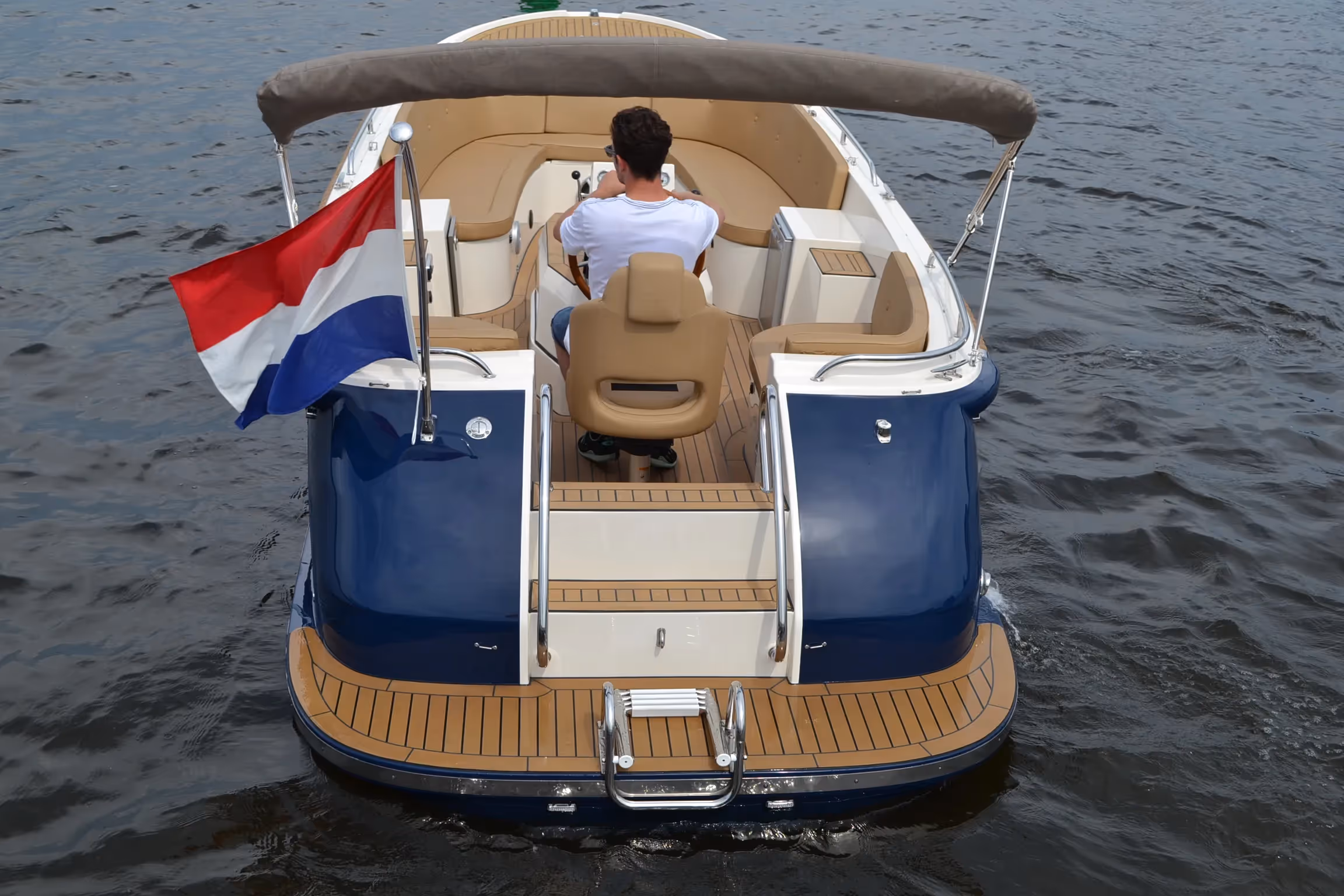 Primeur 700 Tender