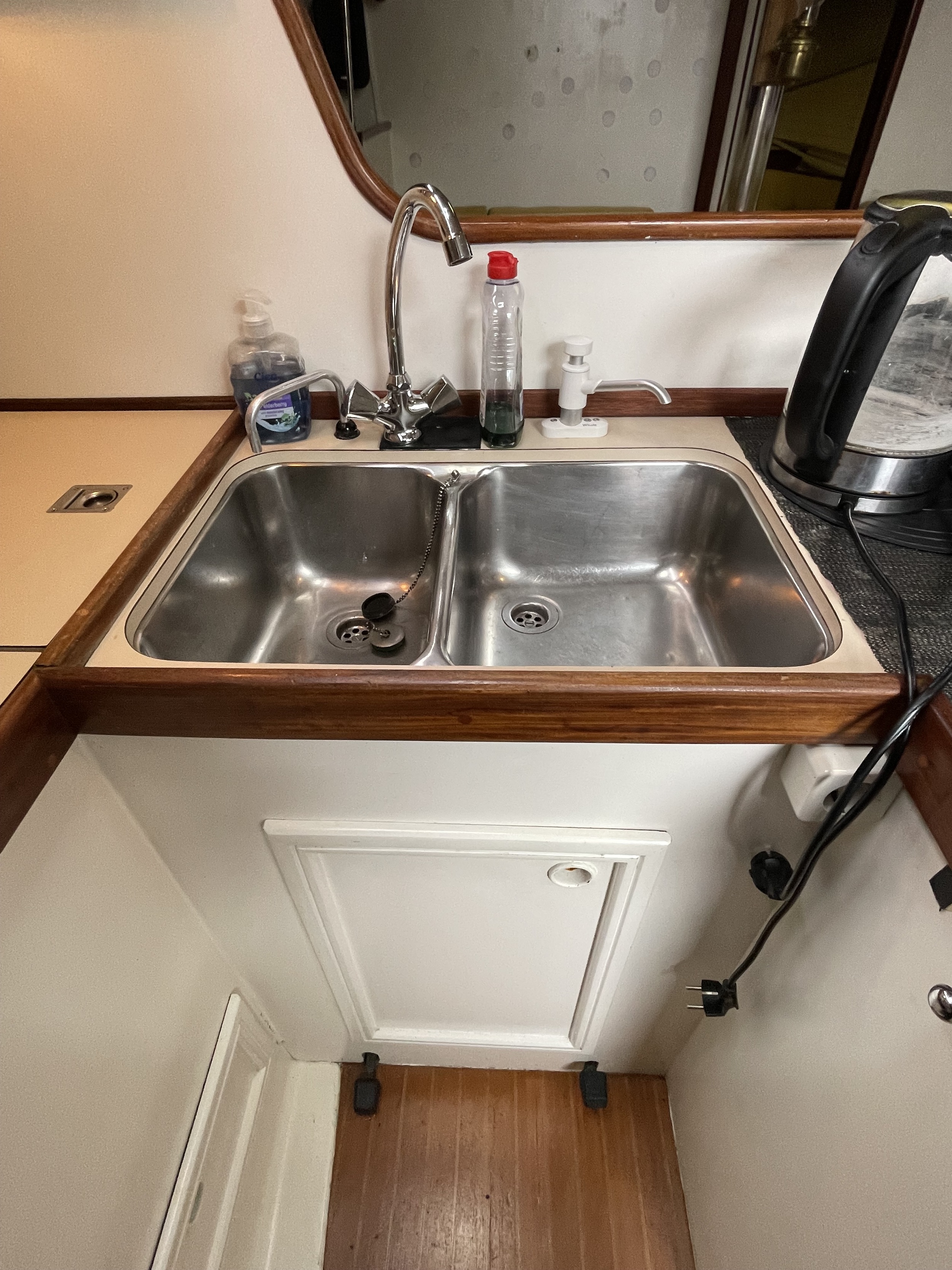 Beneteau First 42