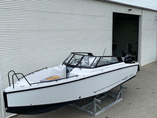 XO Boats DSCVR 9 Open hoofdfoto: 1