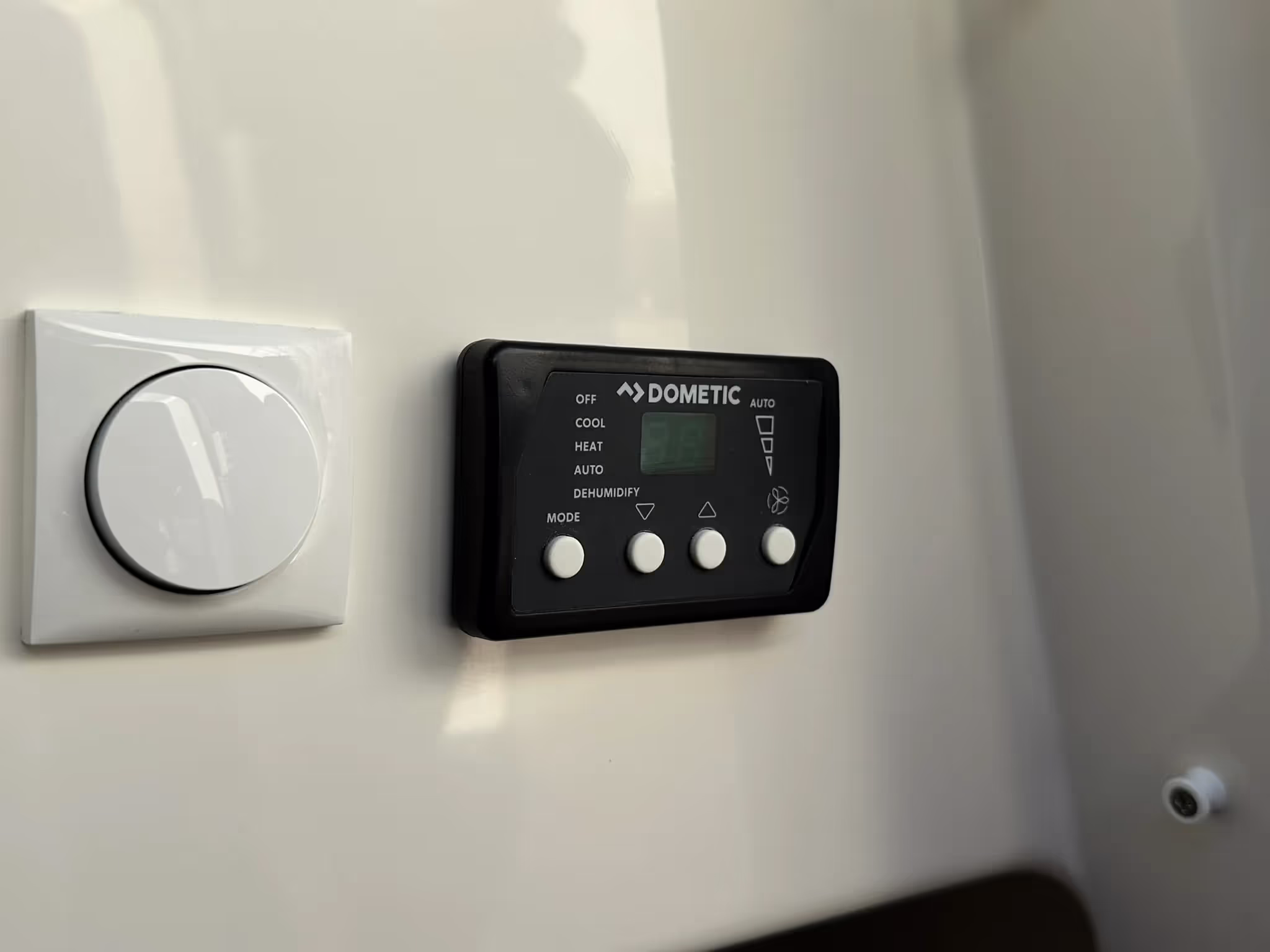 Quicksilver 875 Sundeck