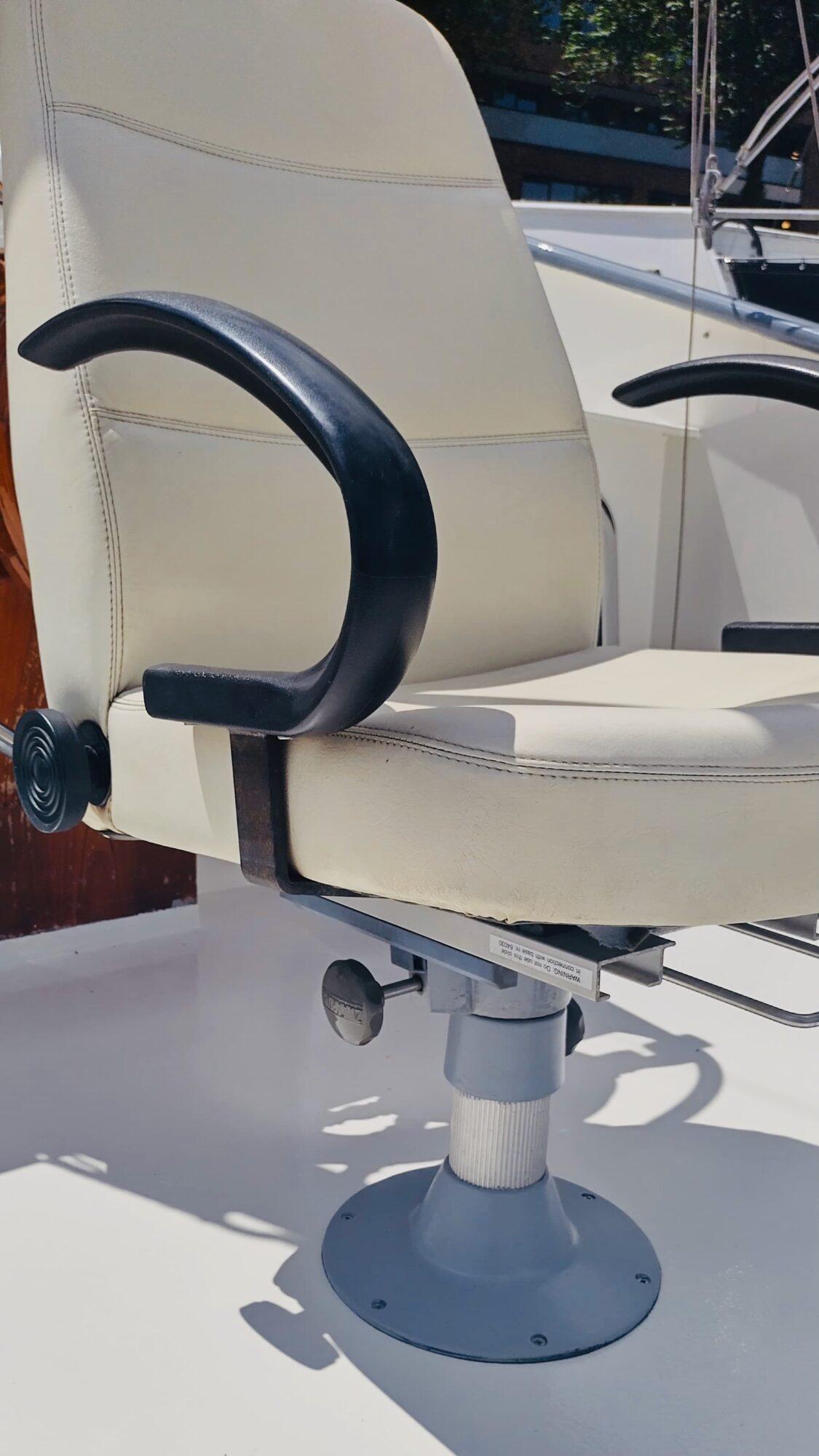 Pieter Beeldsnijder Pieter Beeldsnijder Rondspantkotter 12.85 AK