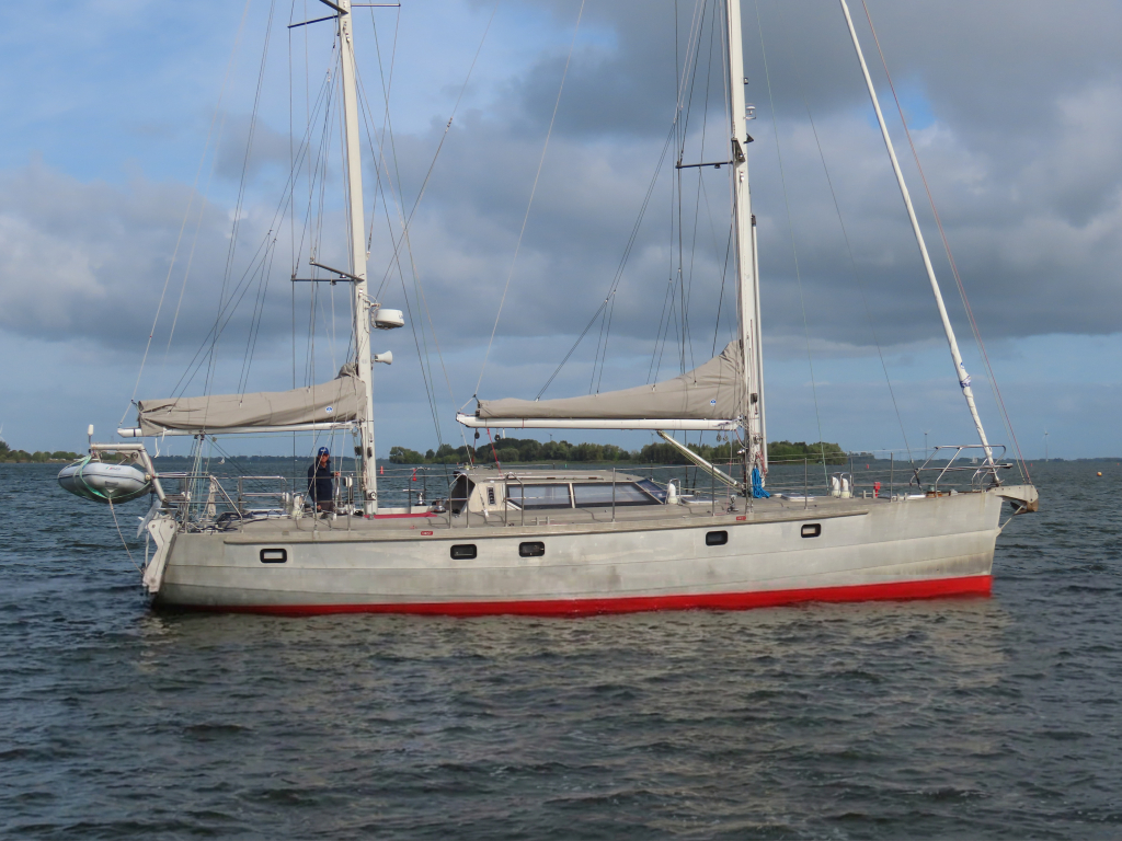 One-off 50’ aluminium Expedition Cruiser