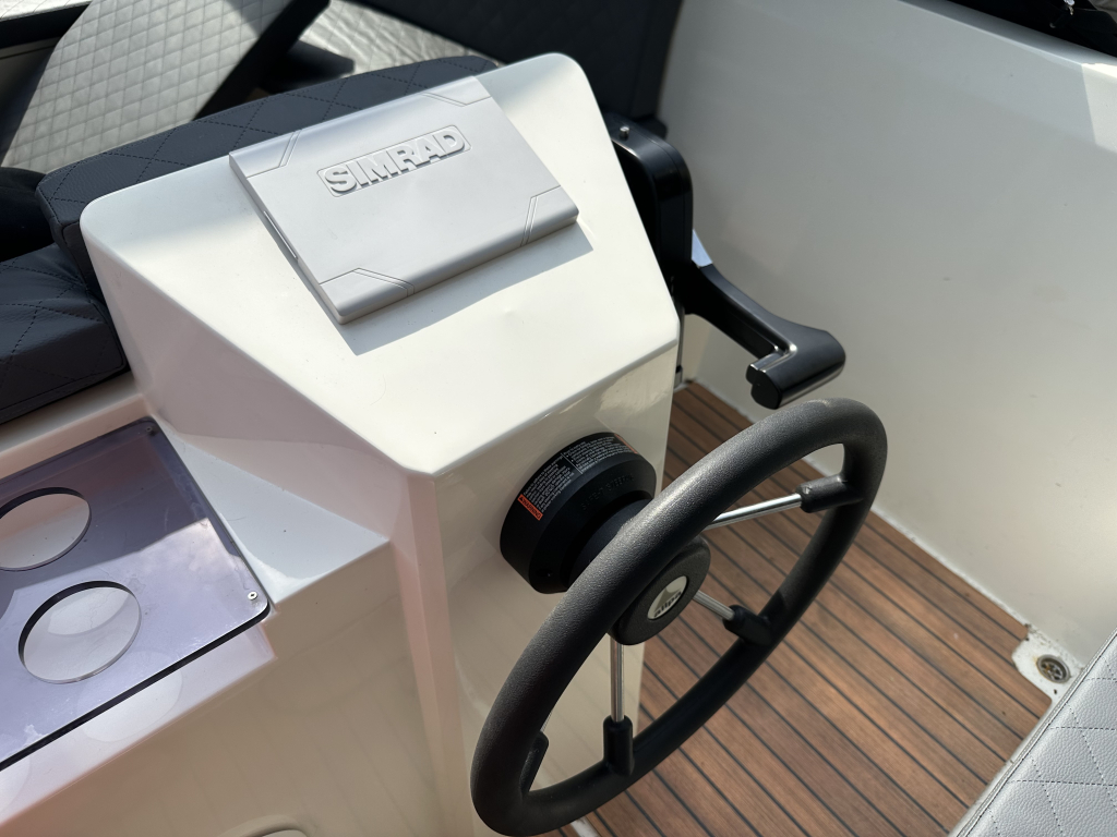 Namare Rebel 560