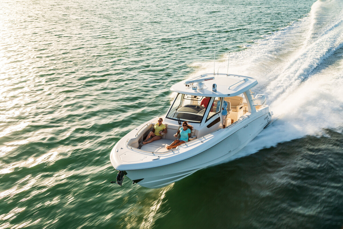 Boston Whaler 350 Realm