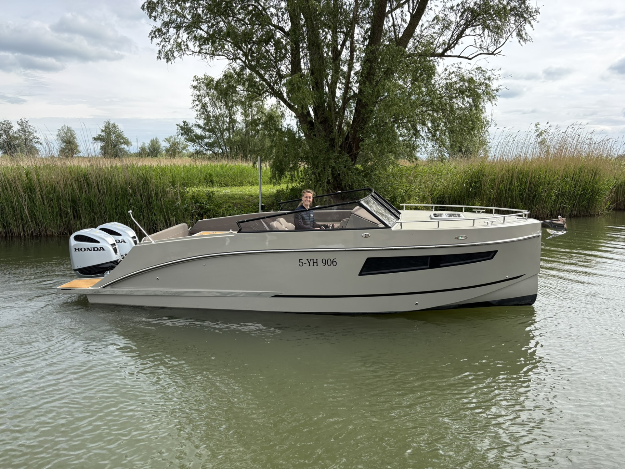Maxima Boats 800 Cabin met 2x Honda 200 pk bouwjaar 2024