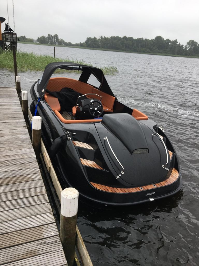 Oud Huijzer 580 Tender