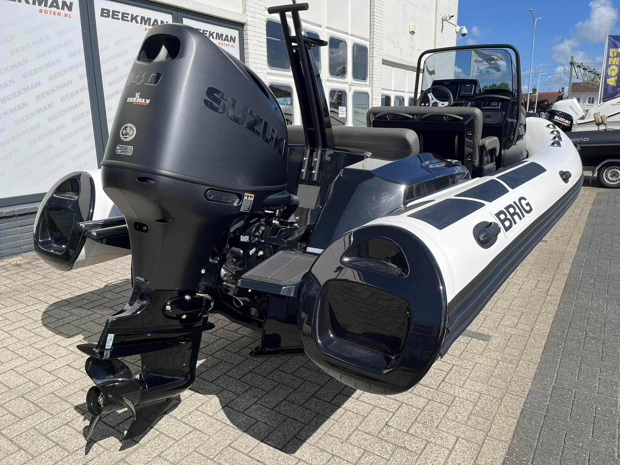 Brig Eagle 6