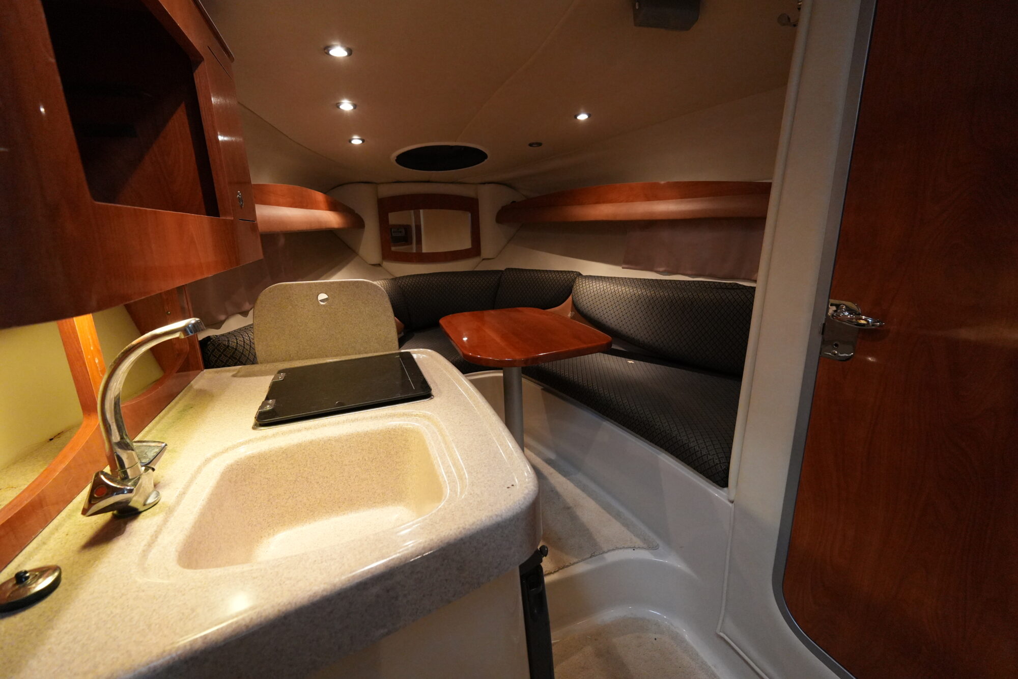 Four Winns 258 Vista