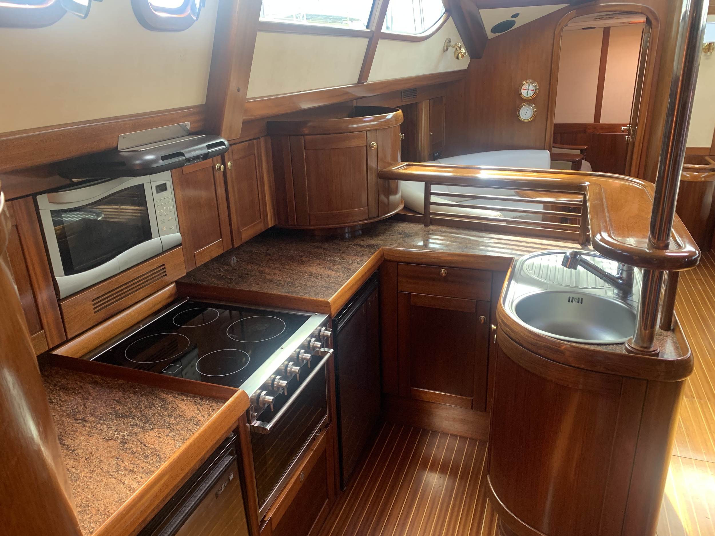 Lagoon Royal Classic 66