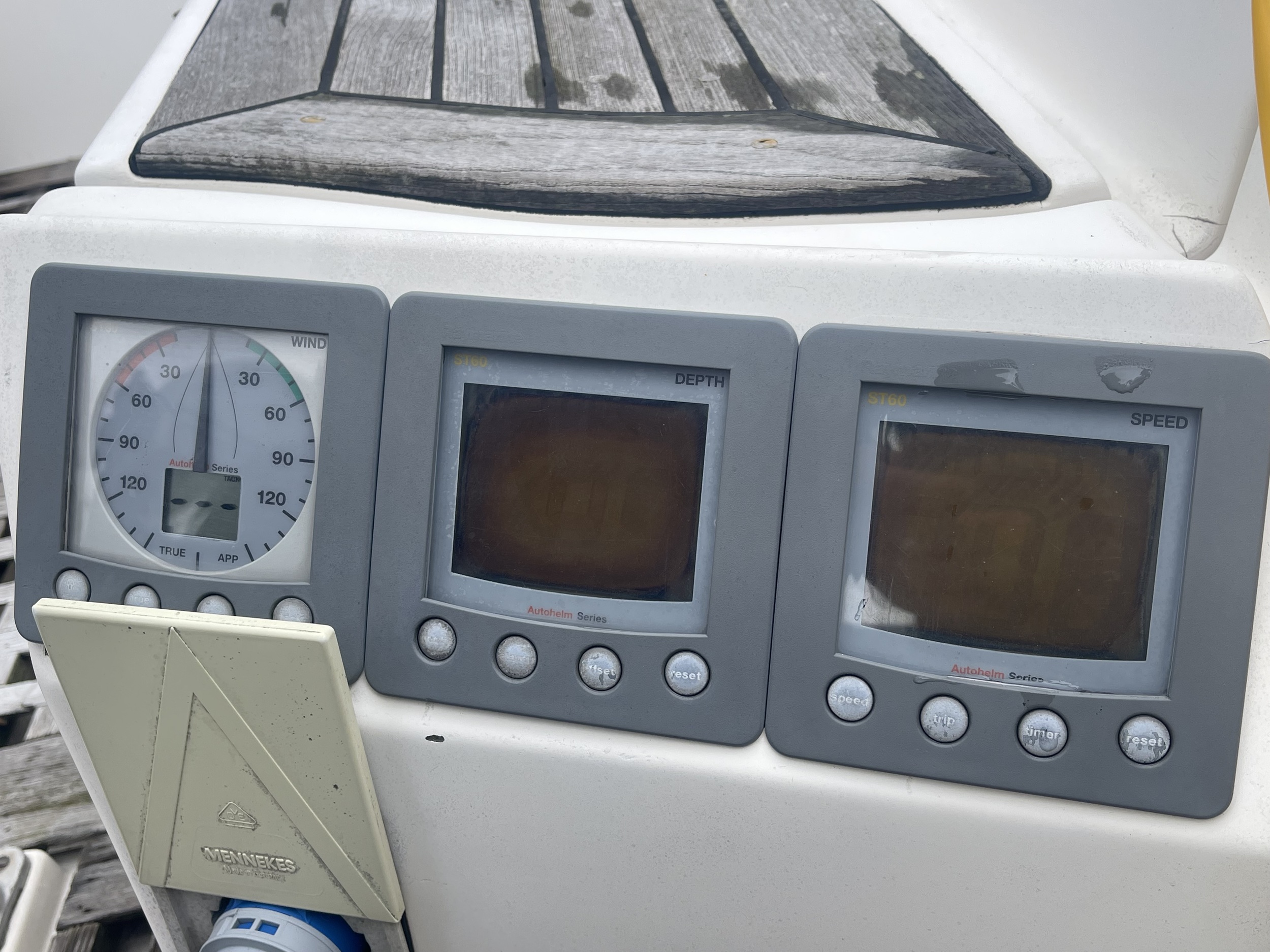 Beneteau First 42