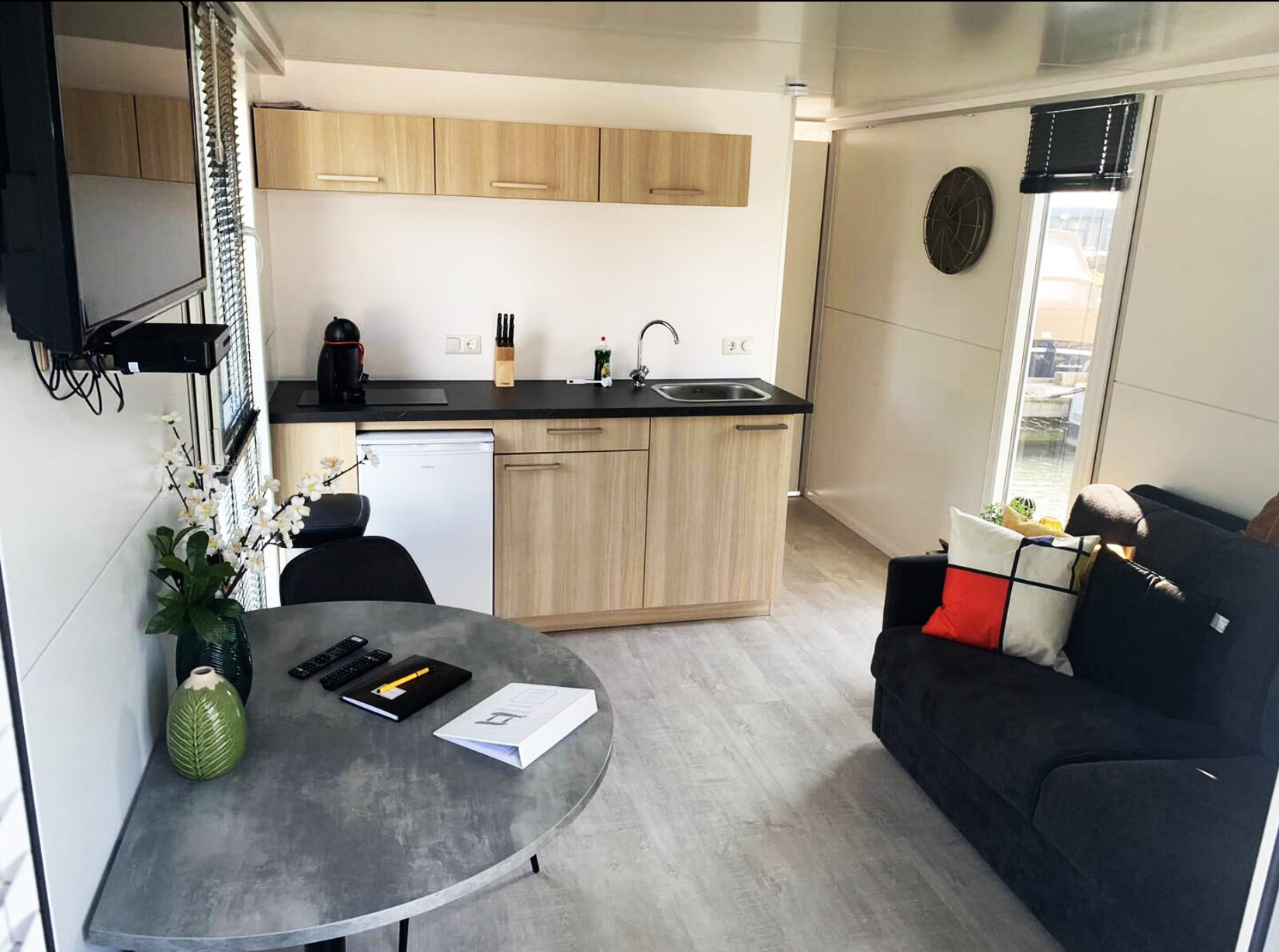 Havenlodge Houseboat 2018