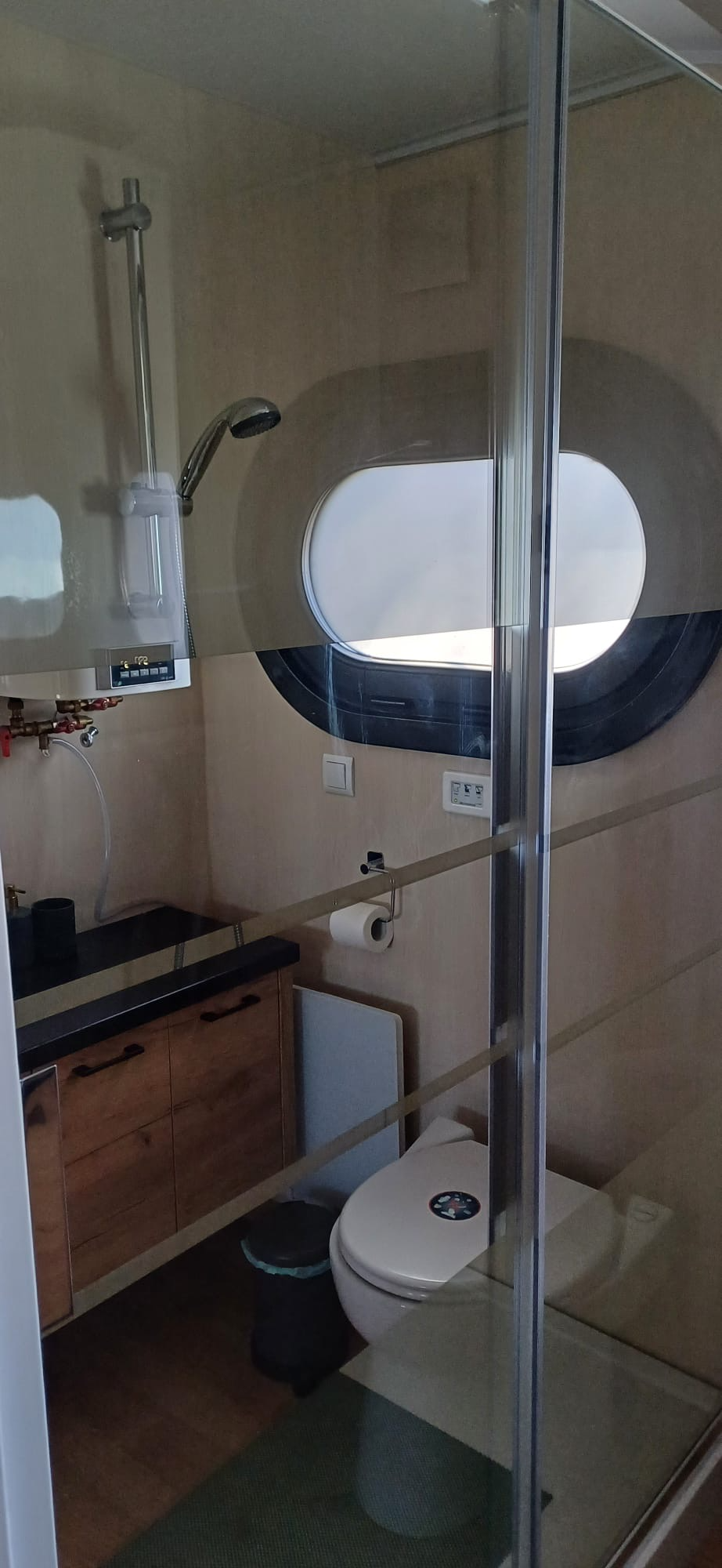 Campi 400 Houseboat Warns, Mooie Ligplaats
