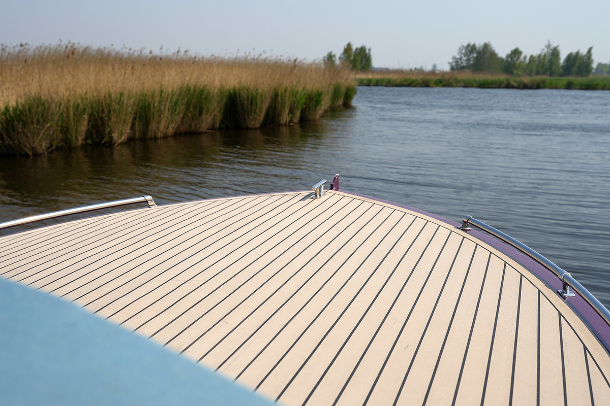 Waterman 8.0 Cabin