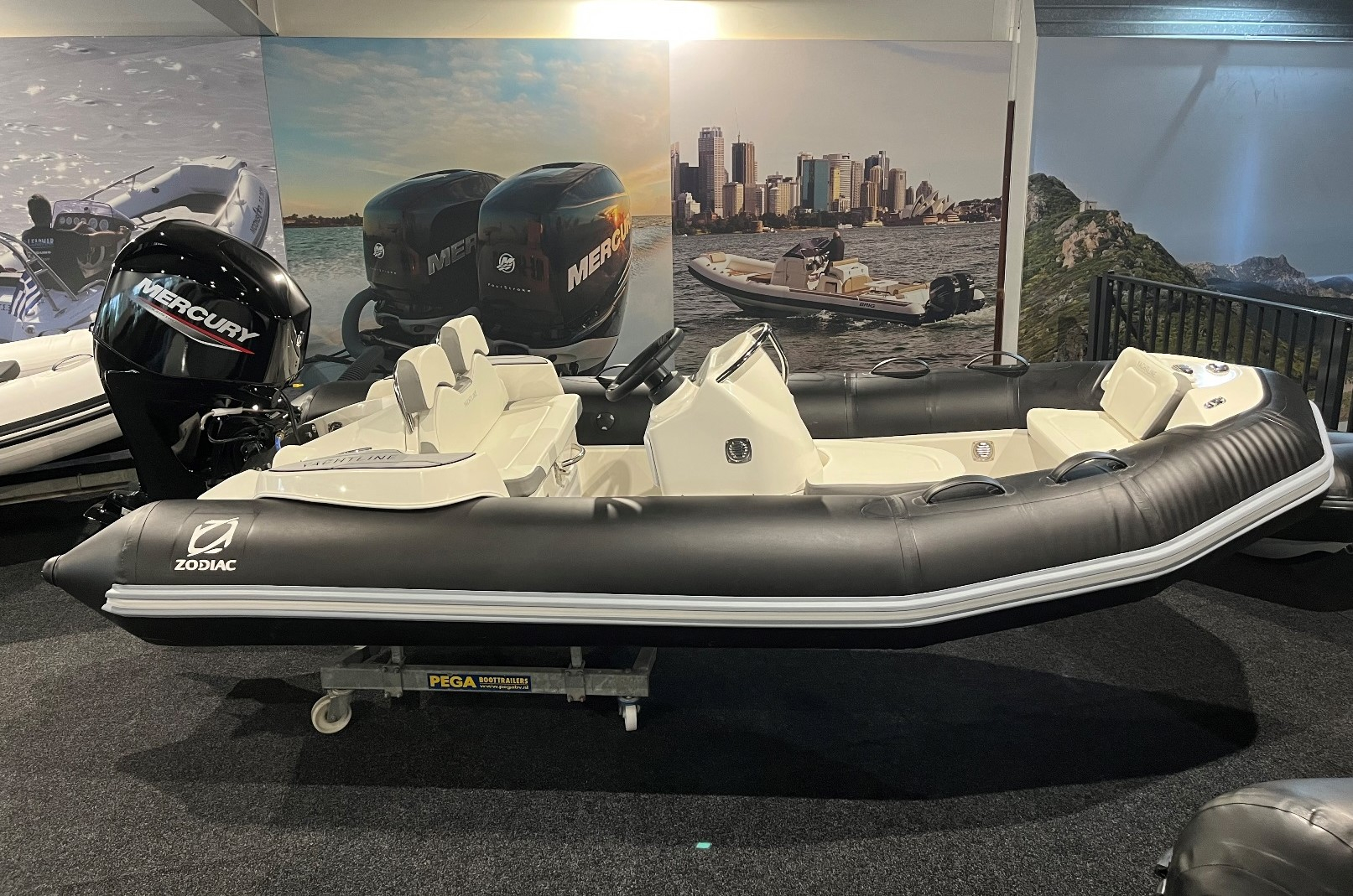 Zodiac Yachtline 400 met Mercury 40 pk!