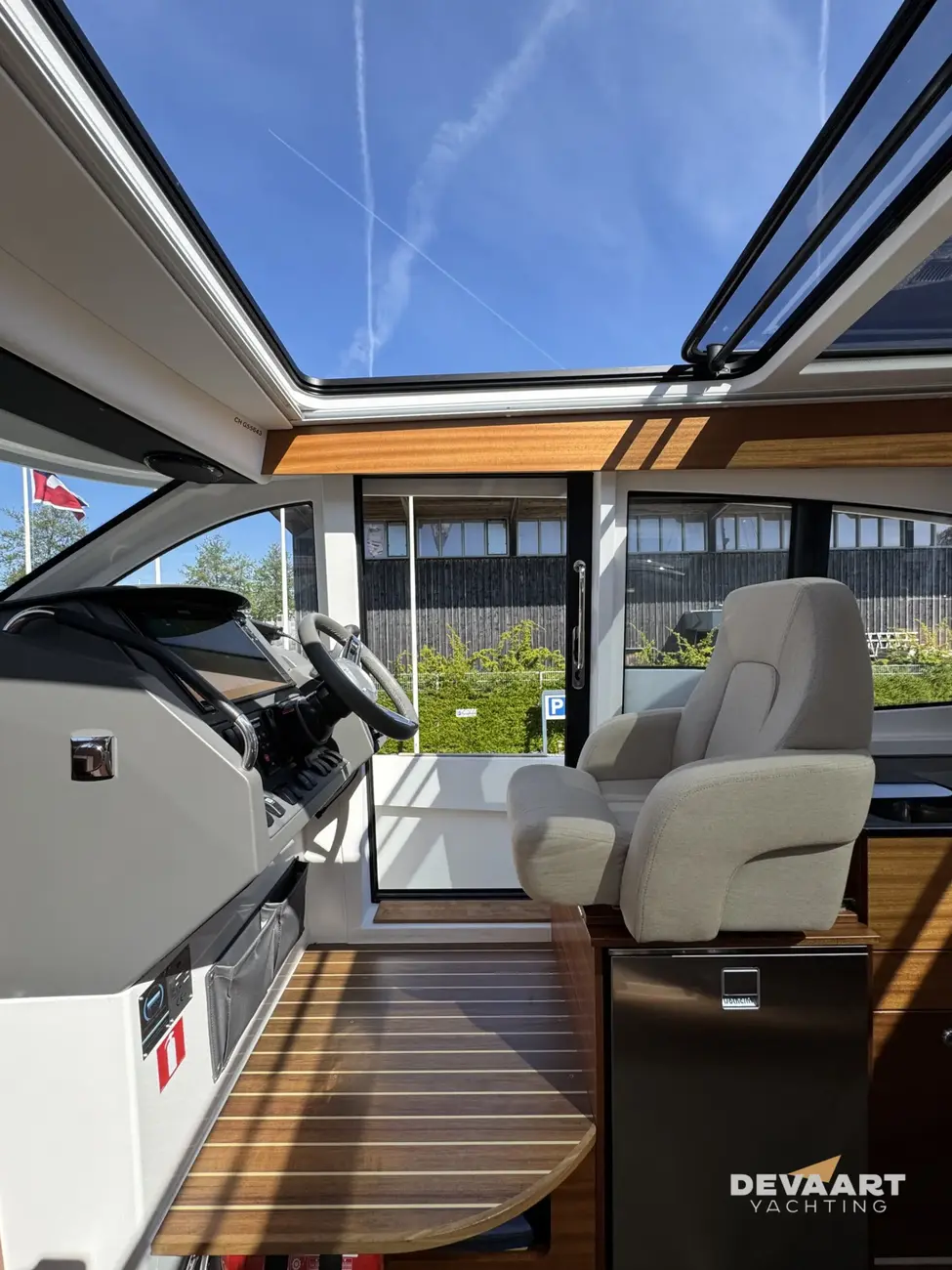 Nimbus 365 Coupe