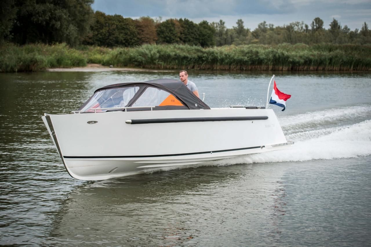 Maxima 730 tender