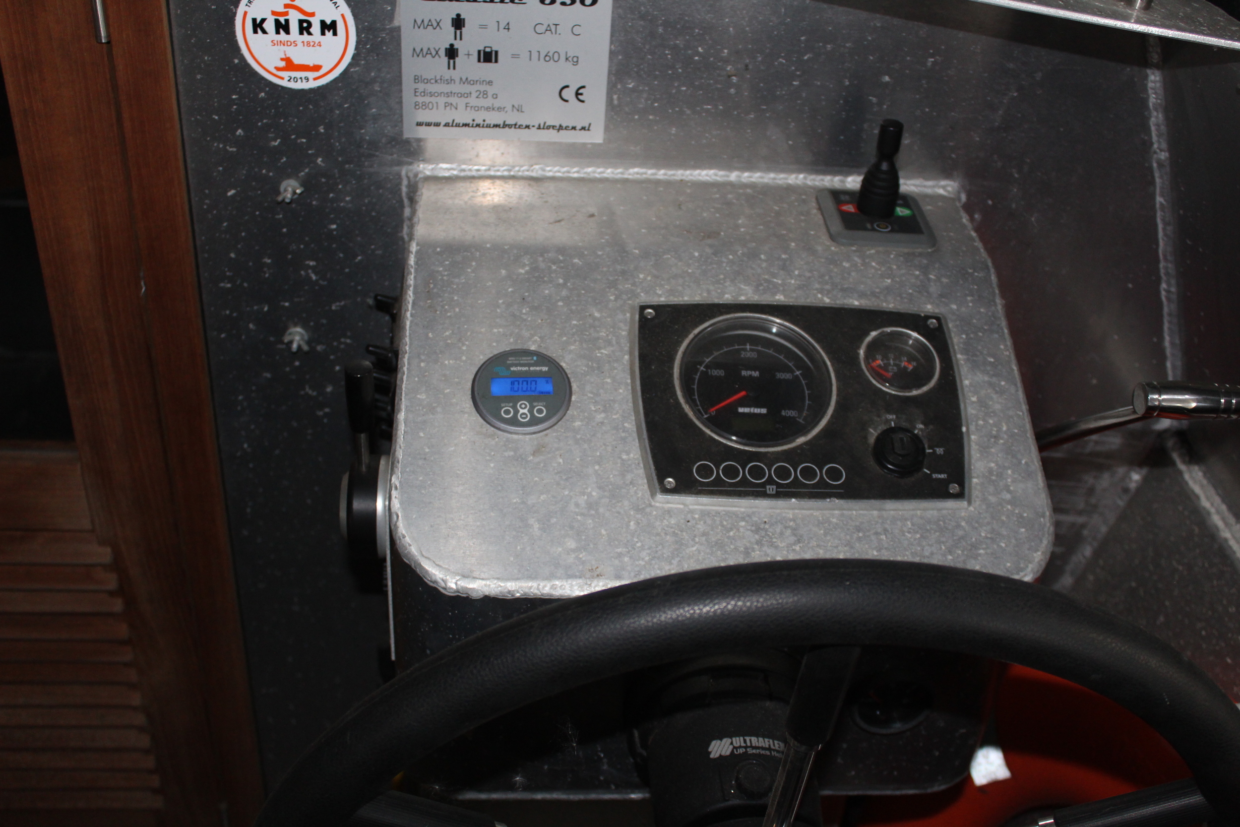 Black Fish Cabin 850 XL