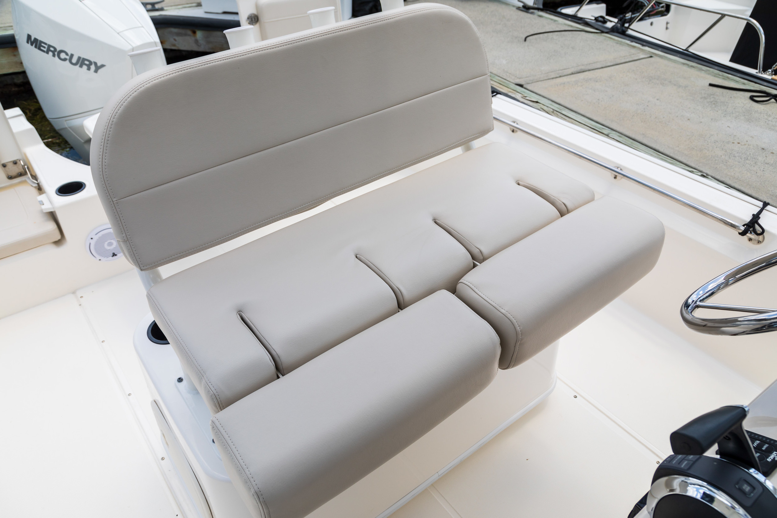 Boston Whaler 210 Montauk