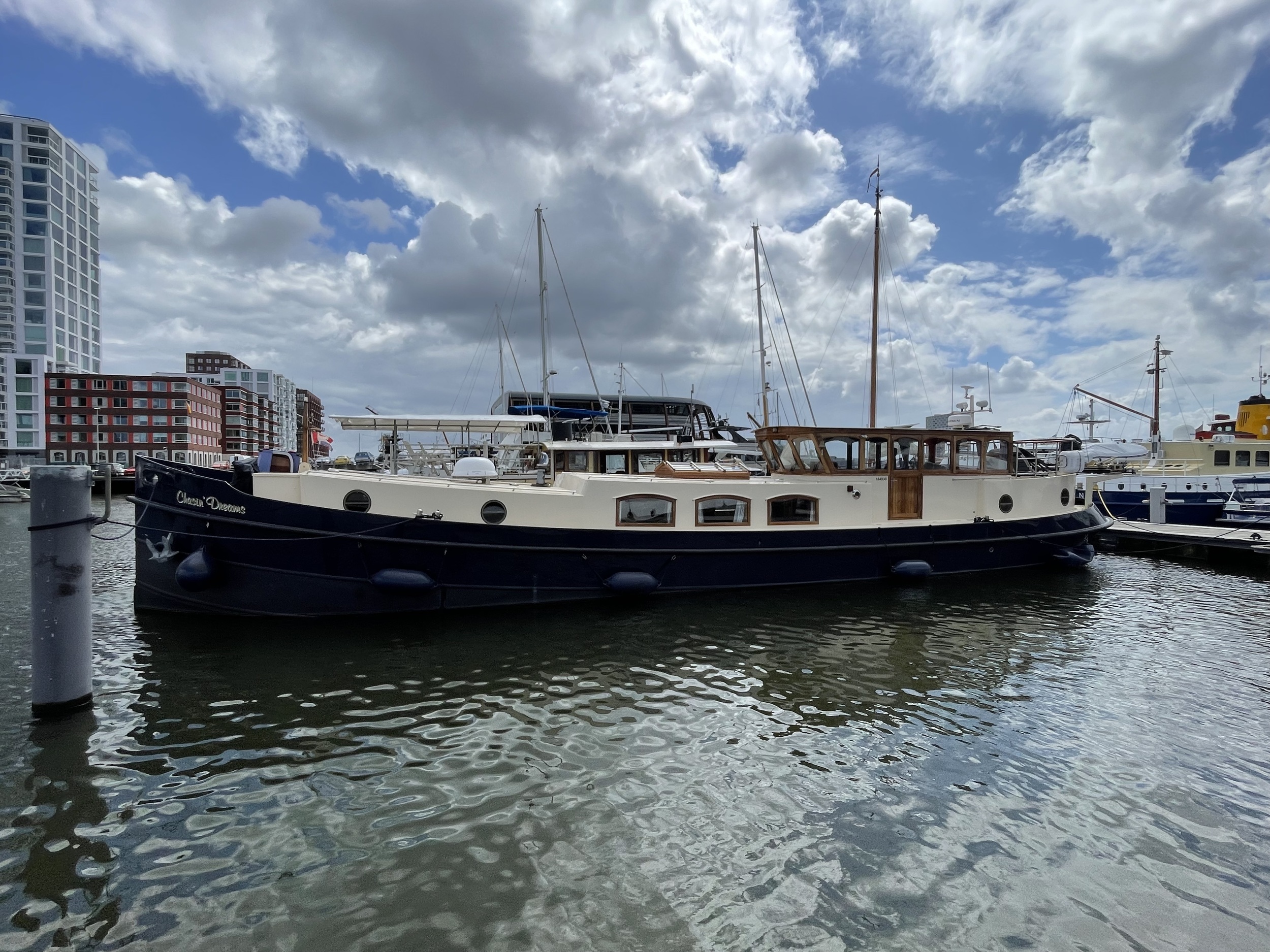 Aqualine Voyager 65 Ft