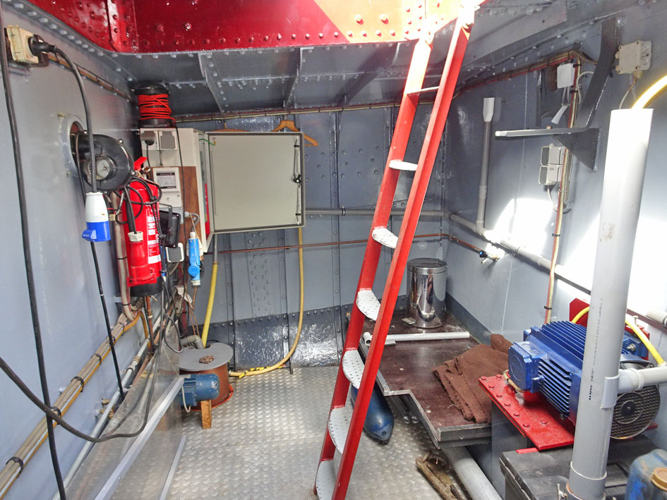 Motortjalk 21.40, met UBC