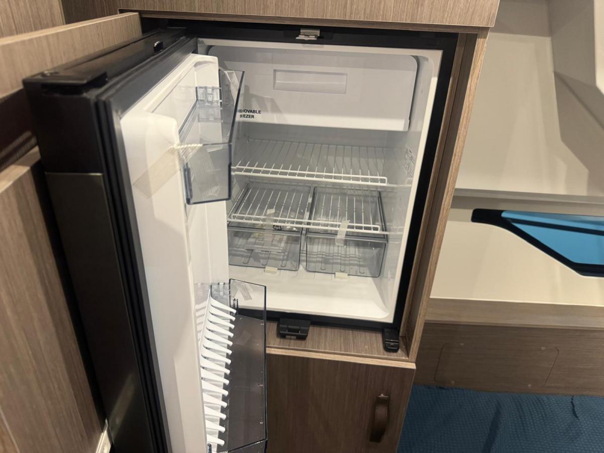 Jeanneau 1095 coupé serie 2