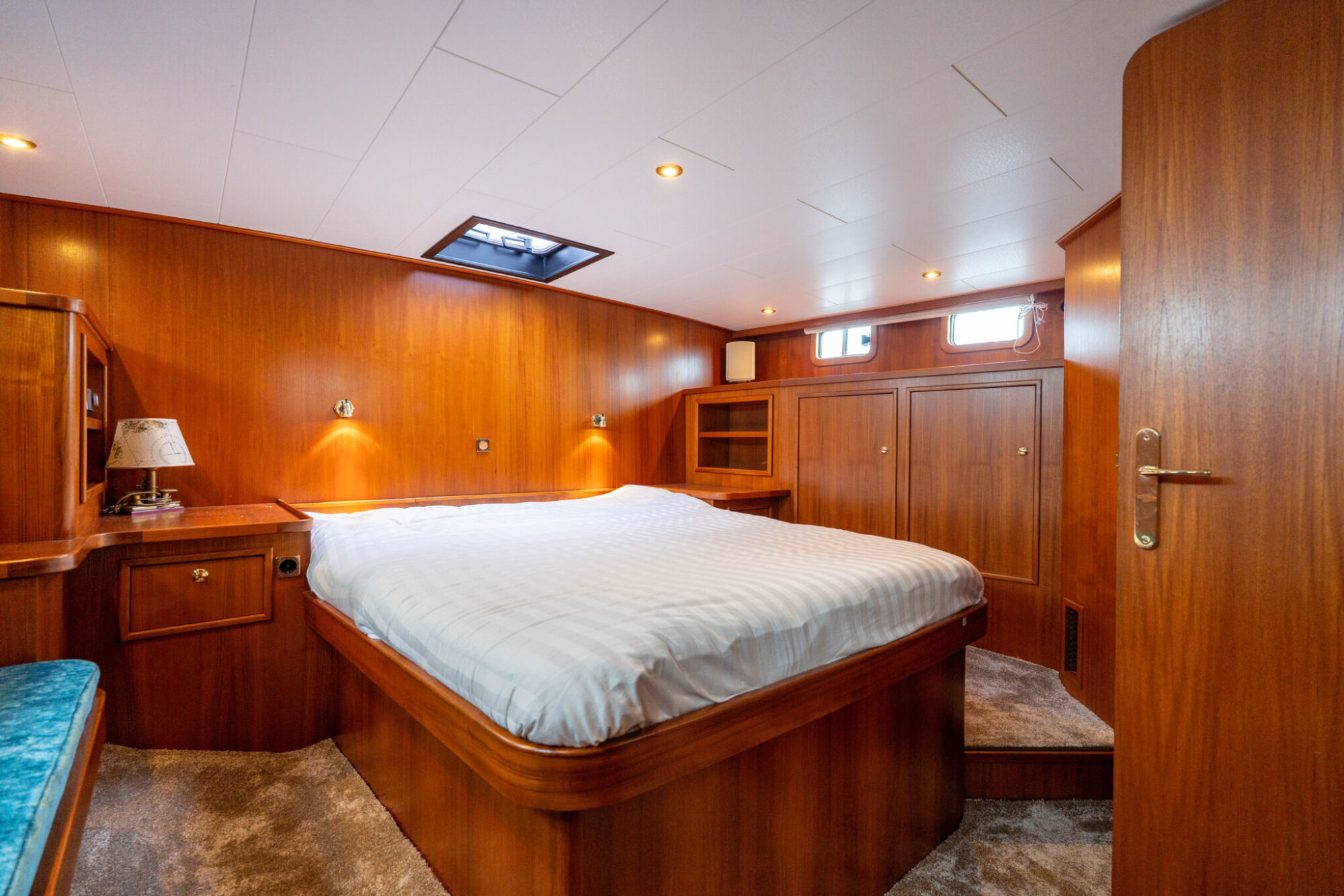 Pieter Beeldsnijder Spiegelkotter 15.00 VS