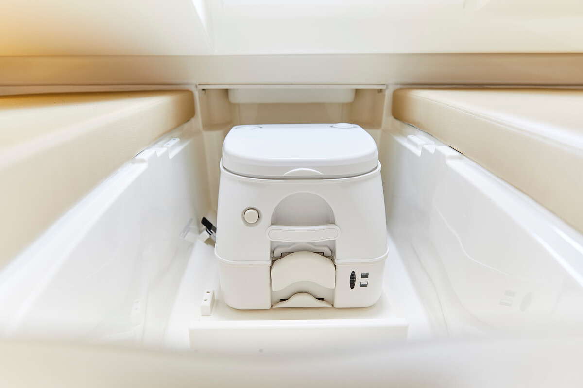 Sea Ray Sun Sport 230 OB