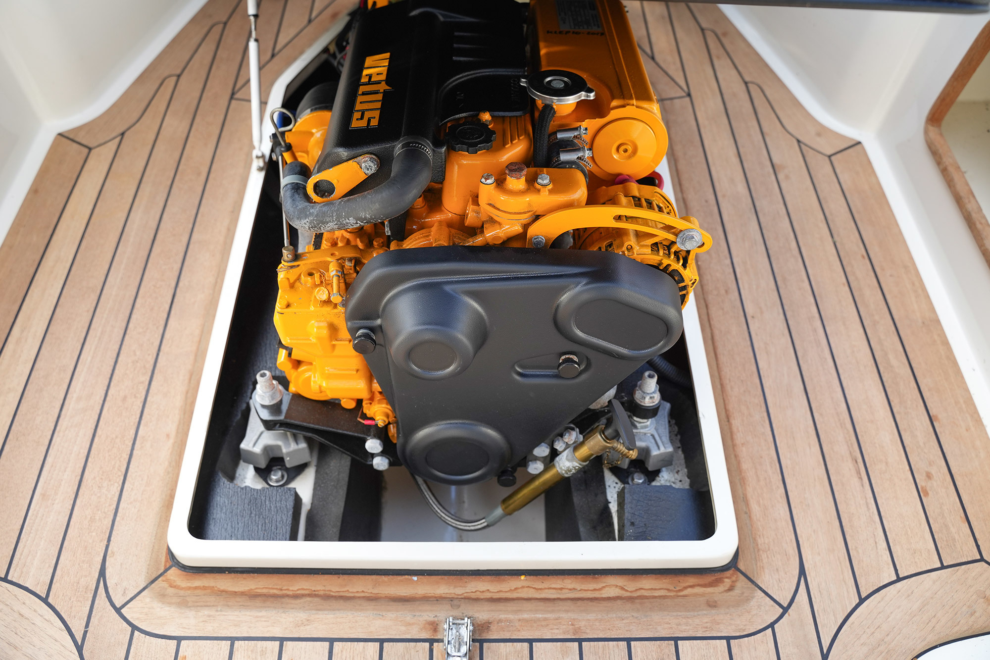 Interboat Intender 640