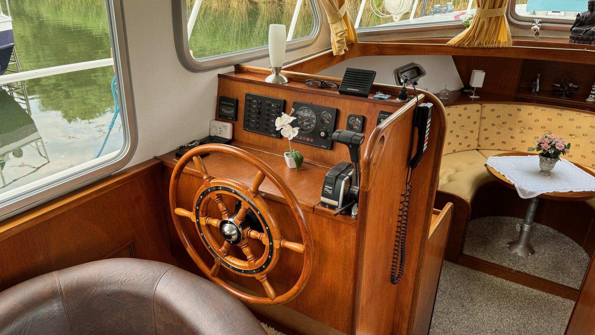 Crown Yachts Crown Kruiser 11.80 AK Bakdek