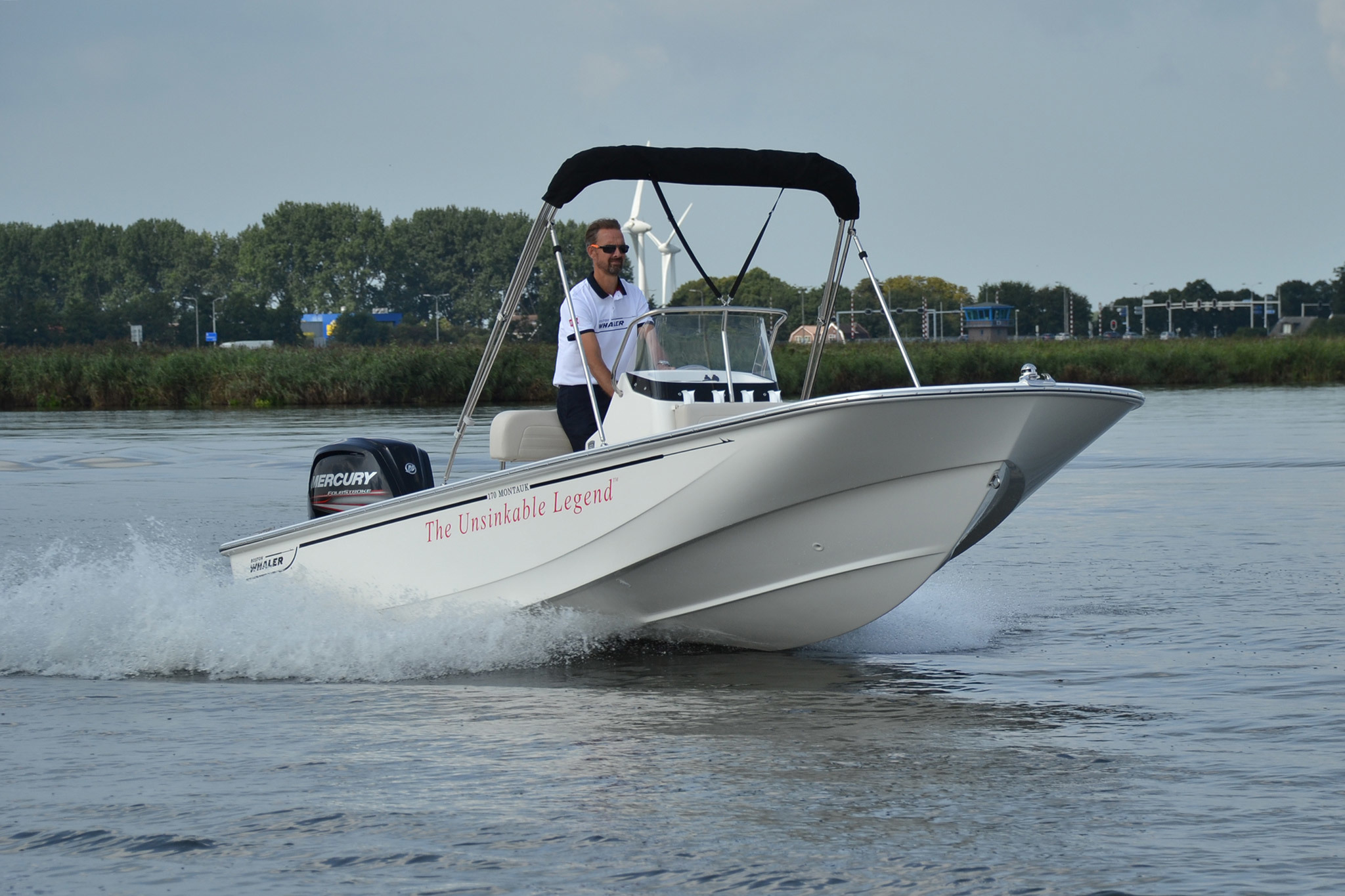 Boston Whaler 170 Montauk