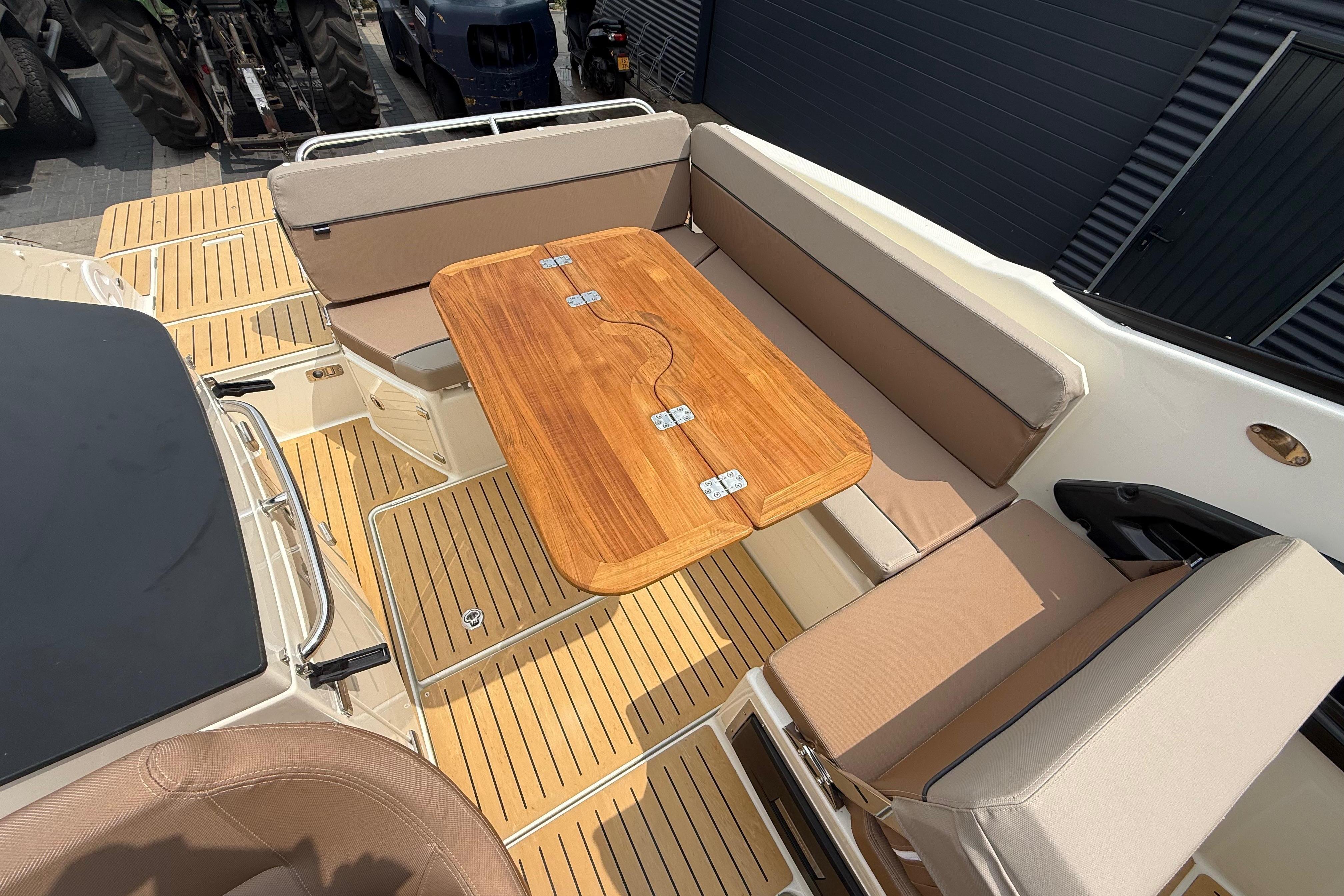 Quicksilver Activ 755 Cruiser