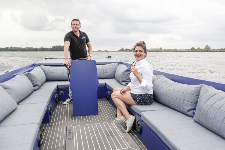 Triple X 800 DE GROOTSTE SLOEPENSHOWROOM VAN NEDERLAND