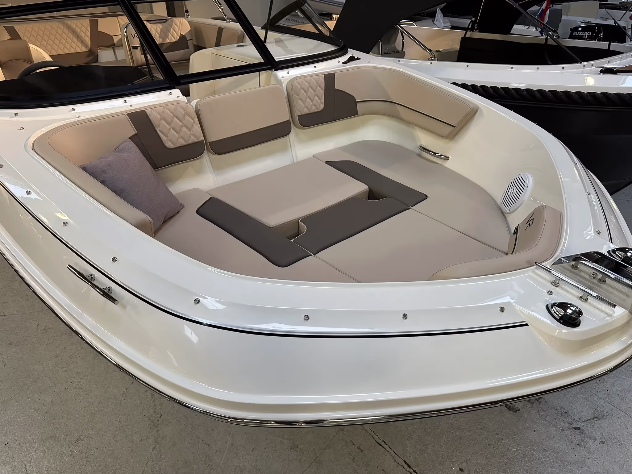 Bayliner VR6 Bowrider
