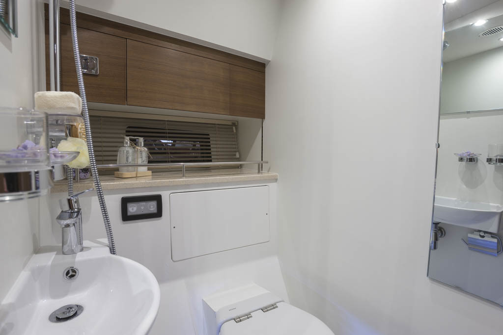 Haines 400 Aft Cabin